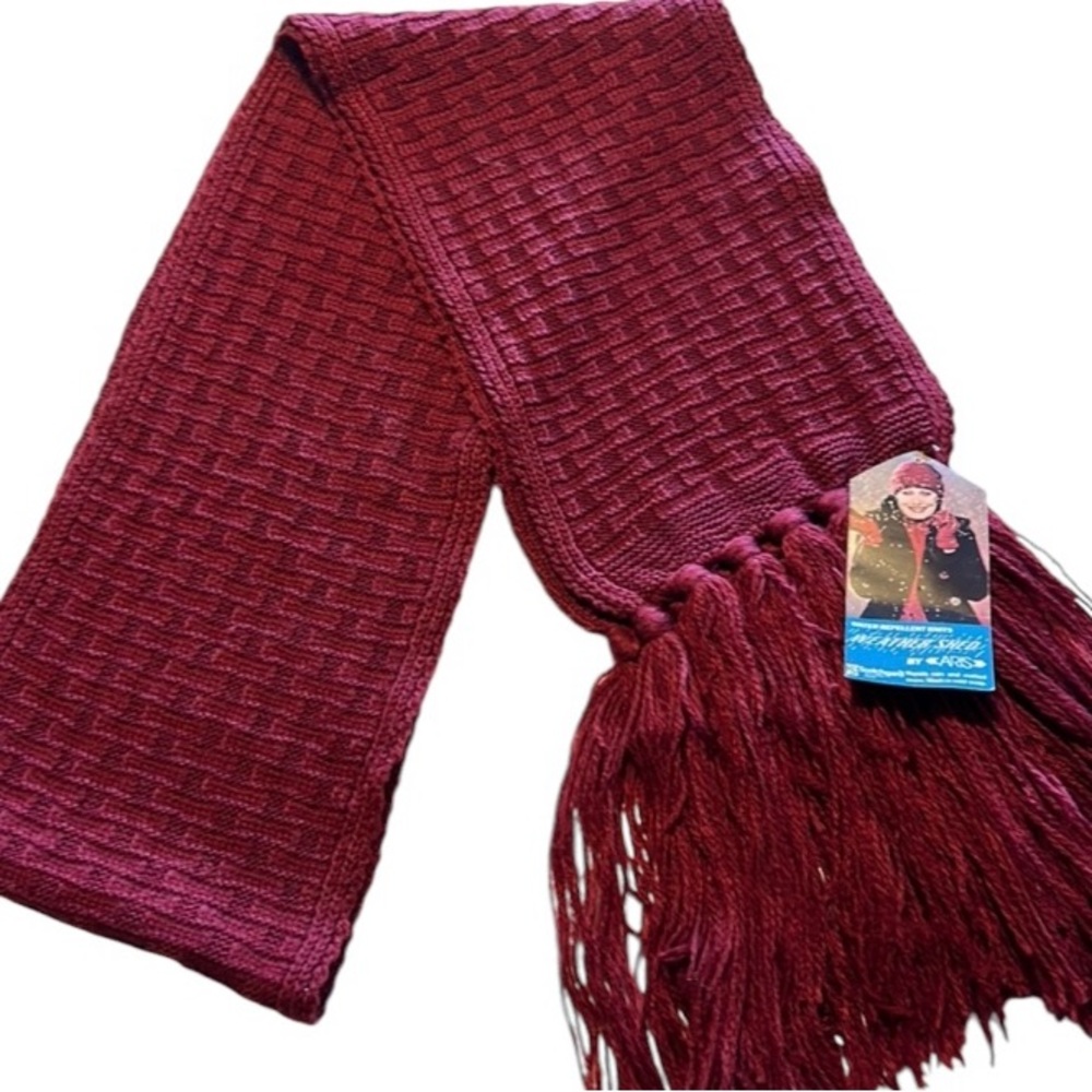 NWT ARIS Weather Shed Scarf